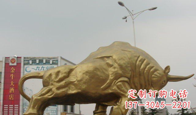 江西广场拓荒牛铜牛铜雕 (2)