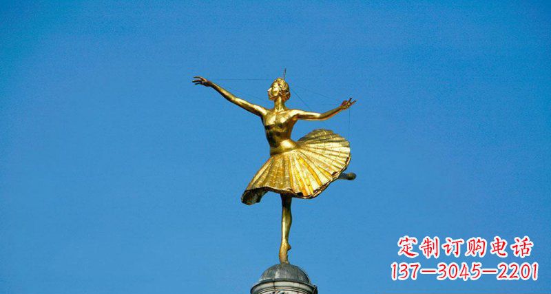 江西广场跳芭蕾舞的西方女人景观铜雕