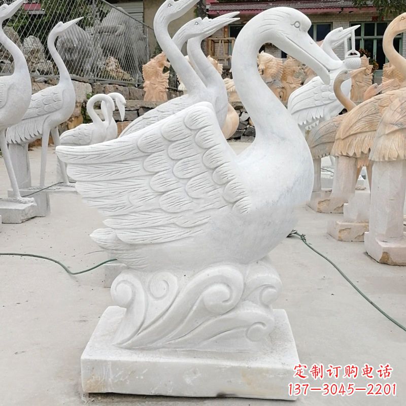 江西中领雕塑:精美的吐水天鹅雕塑