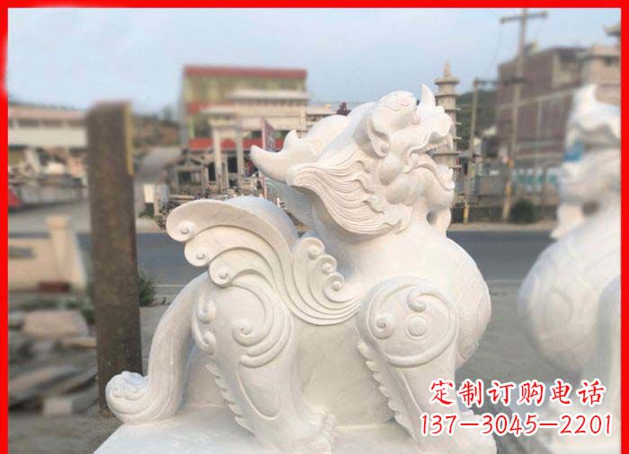 江西中领雕塑:精美汉白玉貔貅门口招财石雕