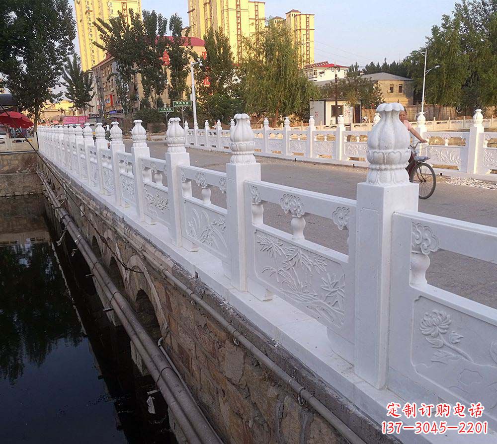江西精美大气的城市栏板石雕