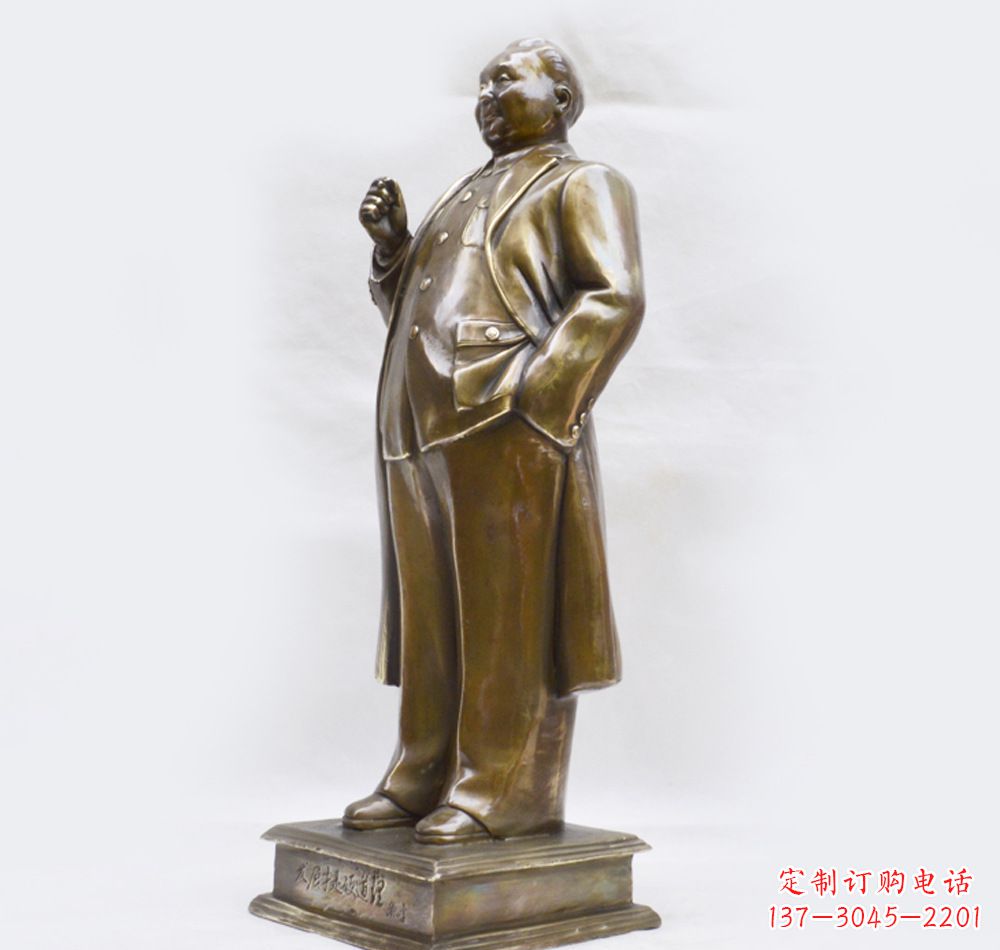 江西黄铜铸造的邓小平伟人铜像