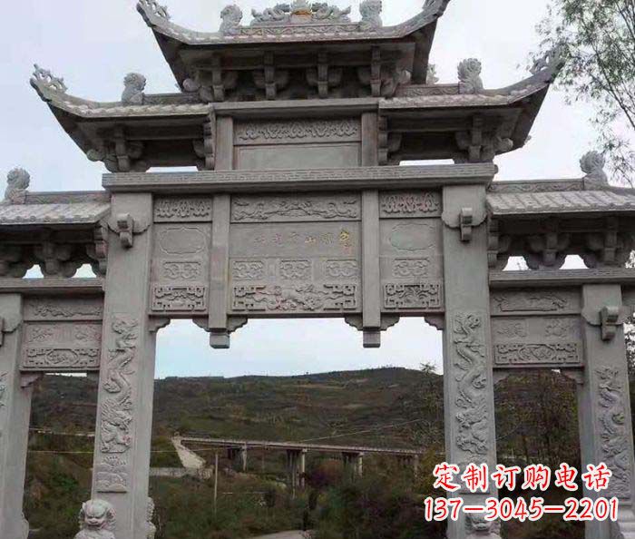 江西地标性的三门石雕牌坊