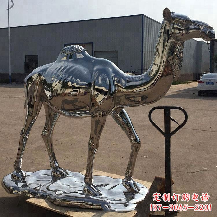 江西镜面不锈钢骆驼雕塑生动又独特