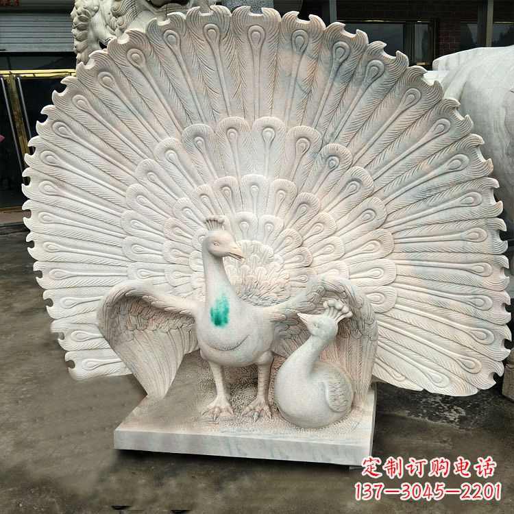 江西汉白玉孔雀雕塑,传统工艺精致塑造