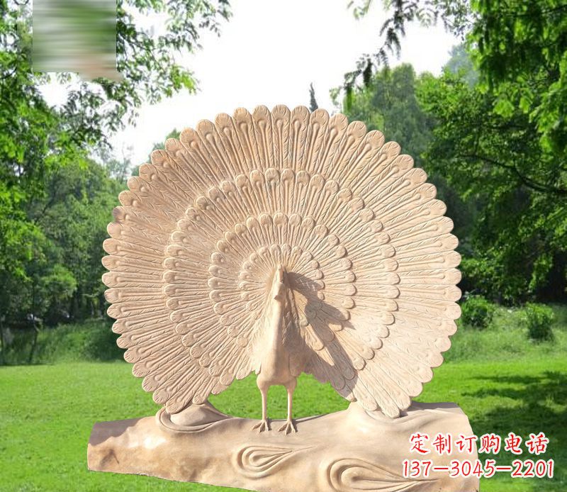 江西欣赏孔雀美感的石雕公园雕塑