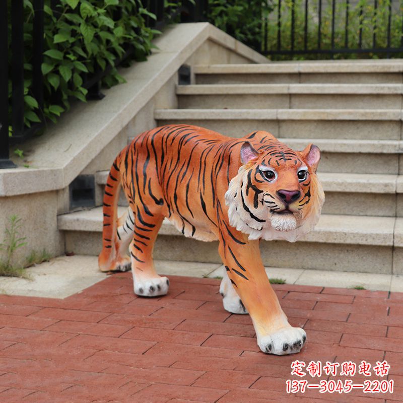 江西老虎玻璃钢仿雕塑—小区园林室外装饰品