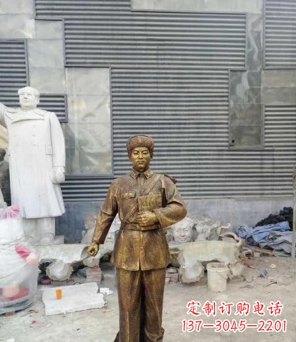 江西雷锋雕塑，传承志愿精神