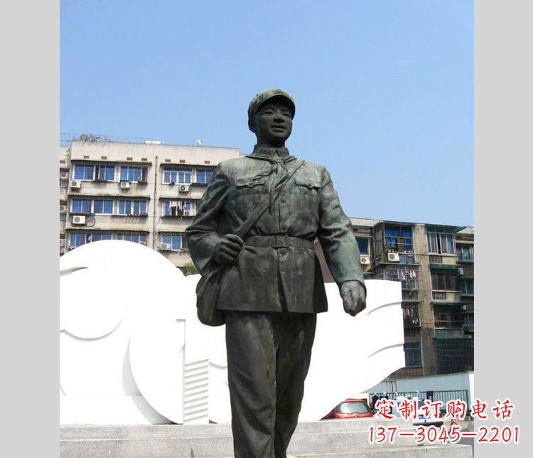 江西定制雷锋雕塑,体现英雄精神