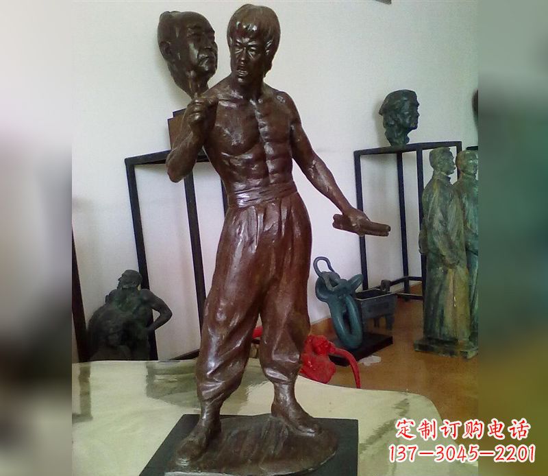 江西经典传奇-李小龙铜雕塑