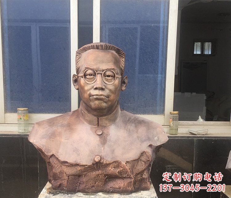 江西精致的刘伯承头像铜雕