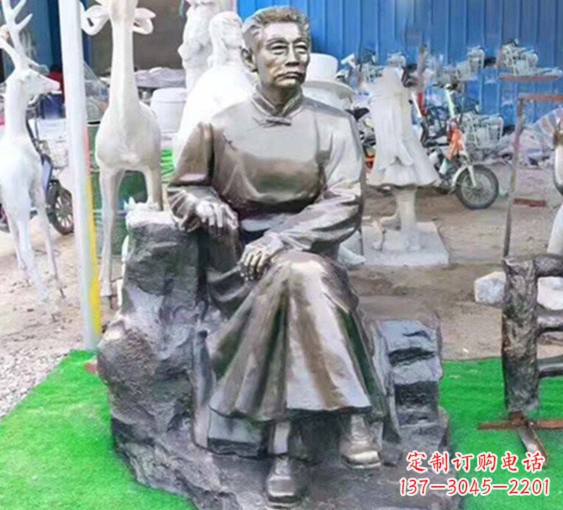 江西鲁迅铜雕塑,铸就永恒传奇