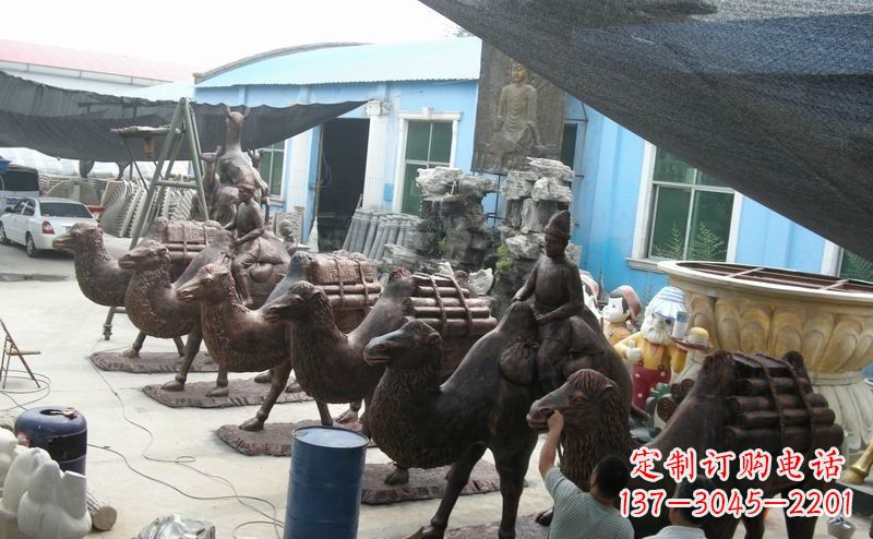 江西骆驼公园动物铜雕魅力无限