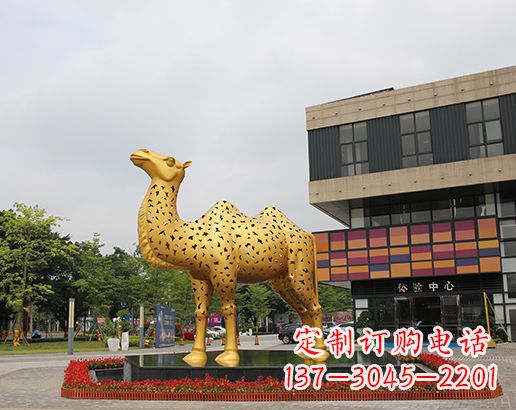 江西闪亮可爱的不锈钢骆驼雕塑