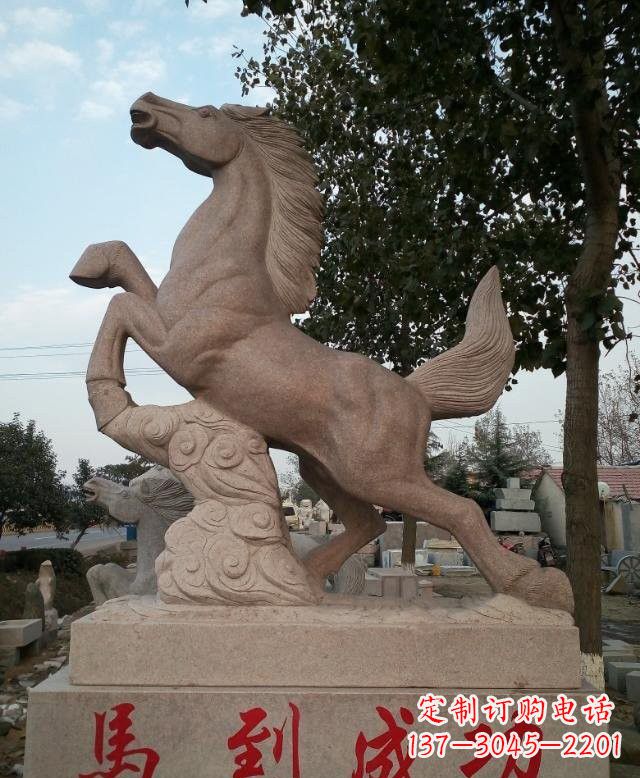 江西精美细腻的马到成功石雕塑