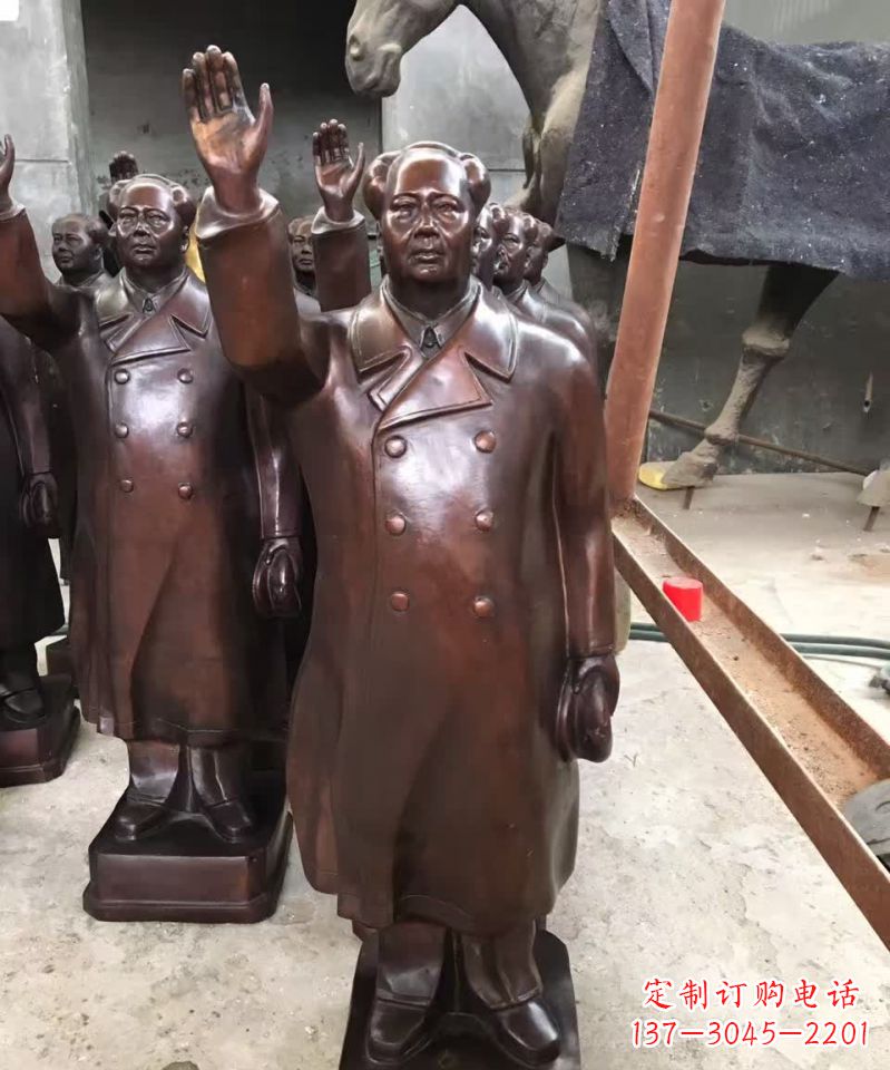 江西伟大领袖诞生的主席雕塑