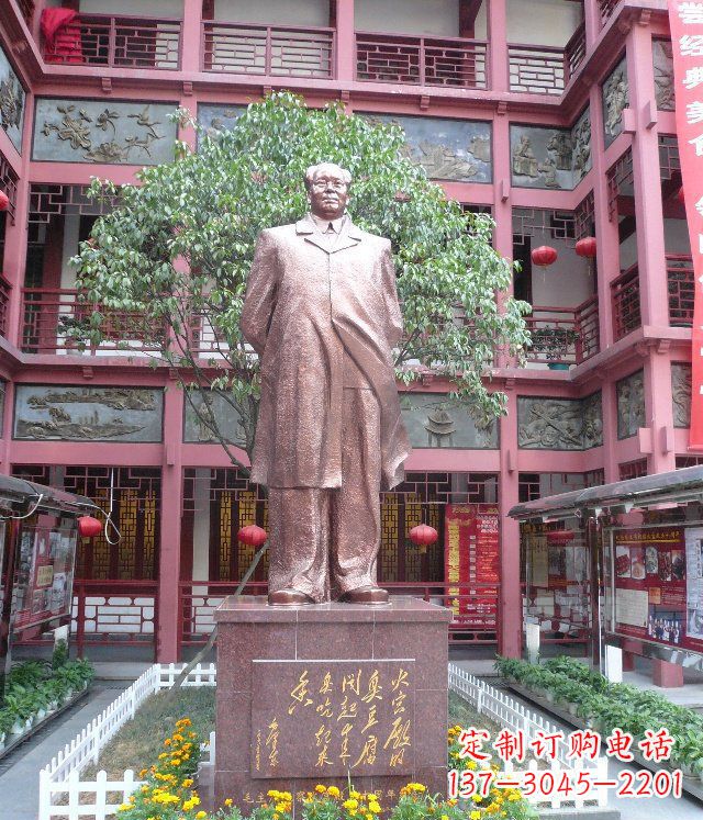 江西毛泽东伟人铜雕,展示传统文化风采!