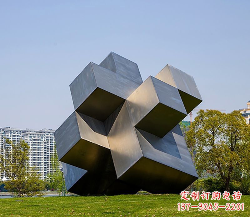 江西童年回忆,用魔方不锈钢雕塑激发梦想