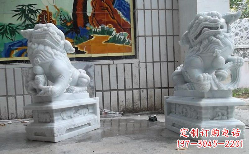 江西外观优雅的狮子石雕