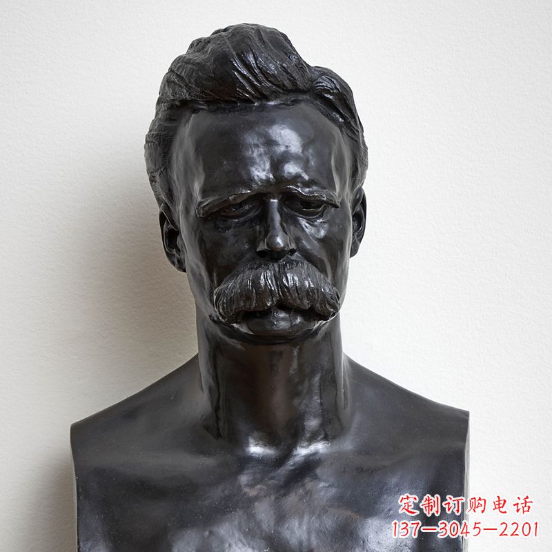江西尼采石雕头像,独特而华丽