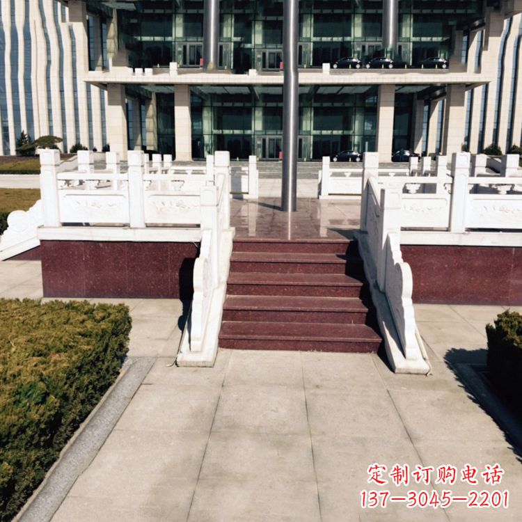 江西高贵的象征——中领雕塑升旗台雕塑