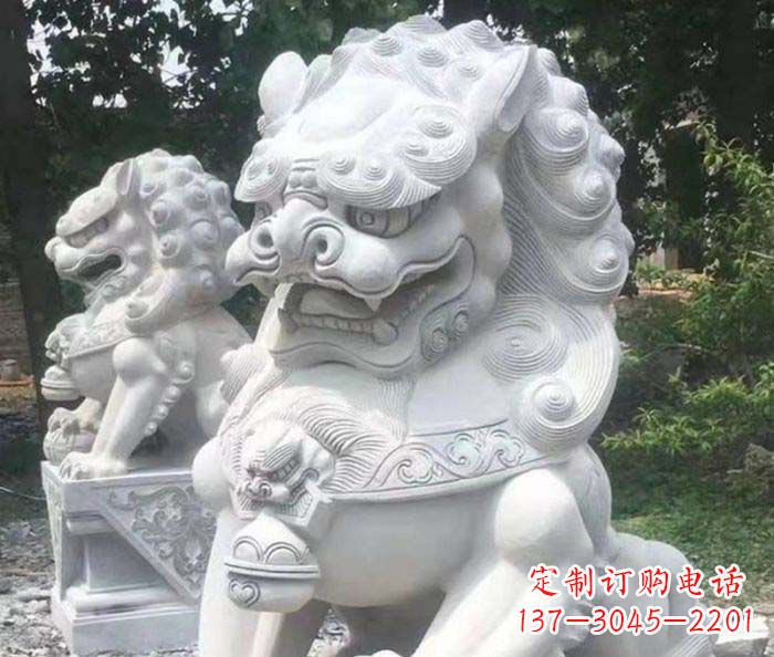 江西中领雕塑:精致石雕狮子捕捉震撼动人的气势