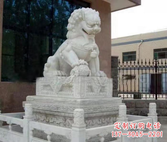 江西宏伟雄浑的大理石狮子石雕