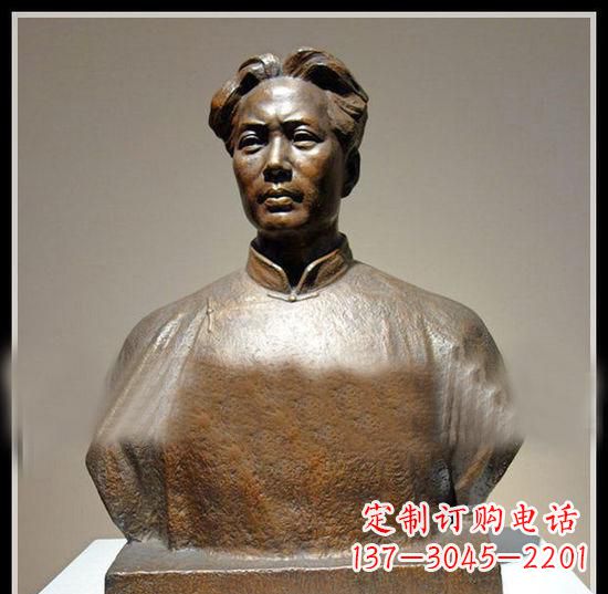江西青年毛主席胸像铜雕:一份永恒的礼物