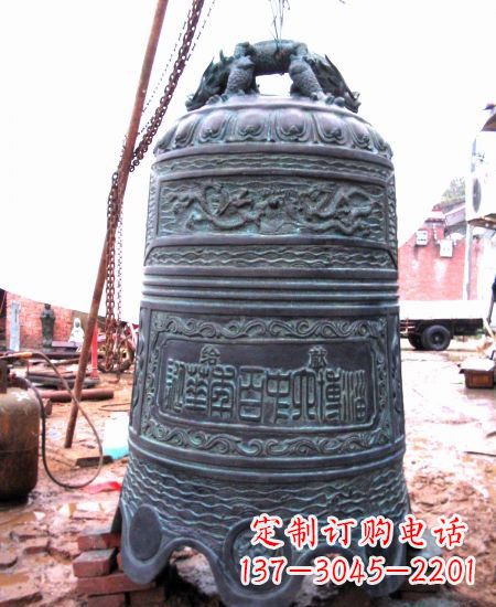 江西精美历久弥新的青铜钟雕塑