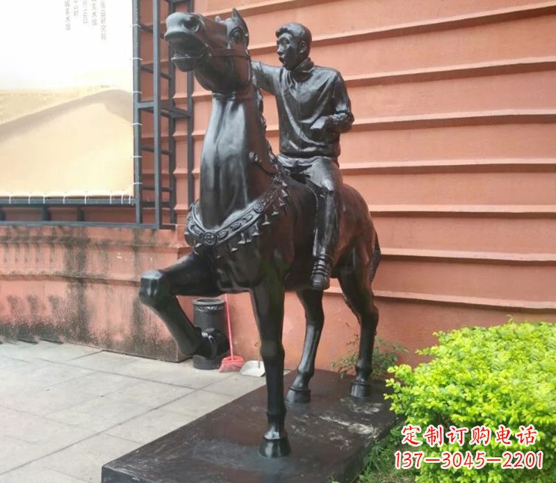 江西独一无二的骑马雕塑