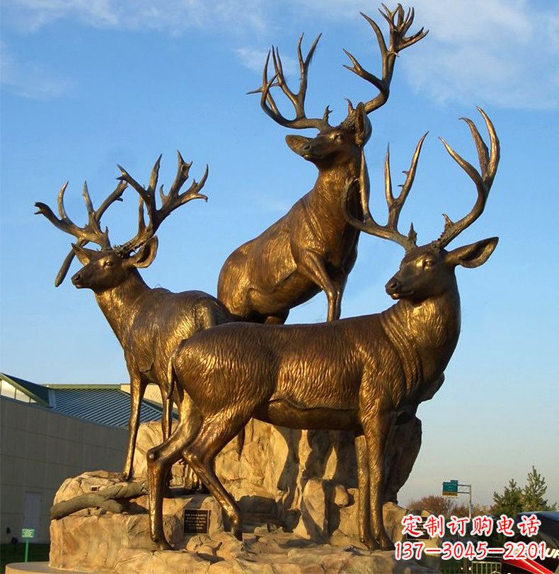 江西三鹿登高鹿景观铜雕,让你秀智慧雕刻艺术