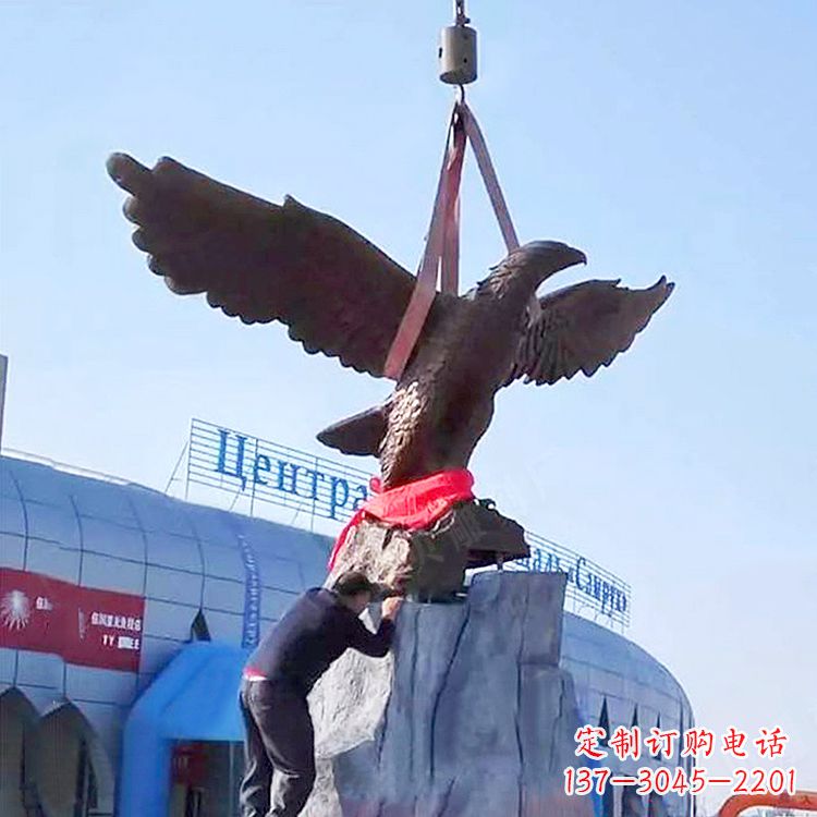 江西商场企业大型老鹰铜雕景观