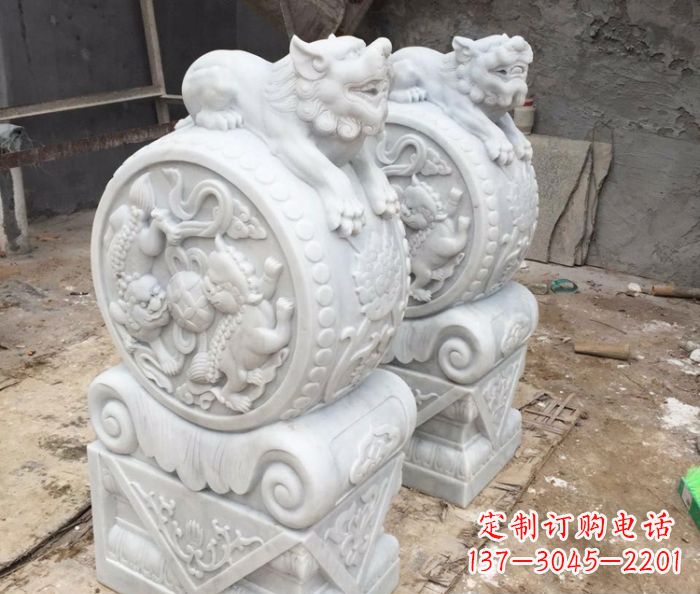 江西中领雕塑领先制作狮子抱鼓石门墩