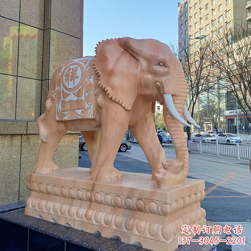 江西真实神圣的大象雕塑
