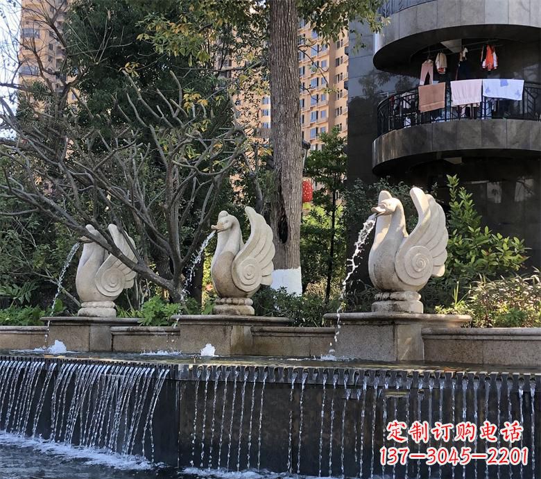 江西石材喷水鹅 园林动物石雕景观摆放 水池石天鹅