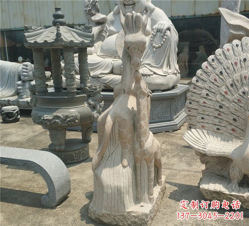 江西高贵优雅的长颈鹿雕塑