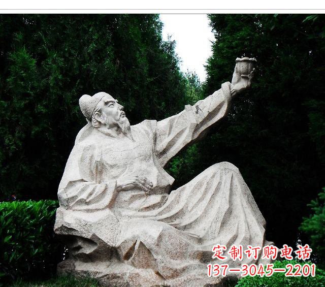 江西百花齐放的李白雕塑