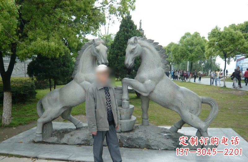 江西以马为主题的石雕艺术品