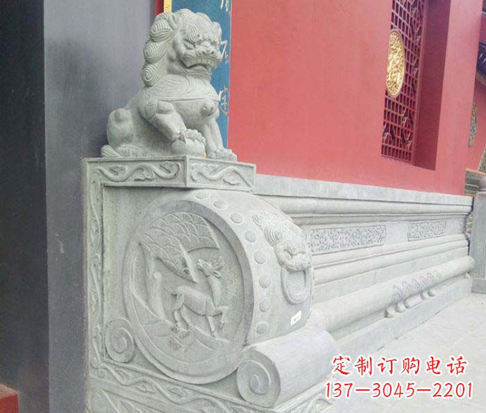 江西寺庙景观狮子石门墩抱鼓石