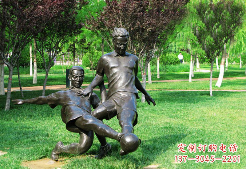 江西踢足球的人物铜雕222
