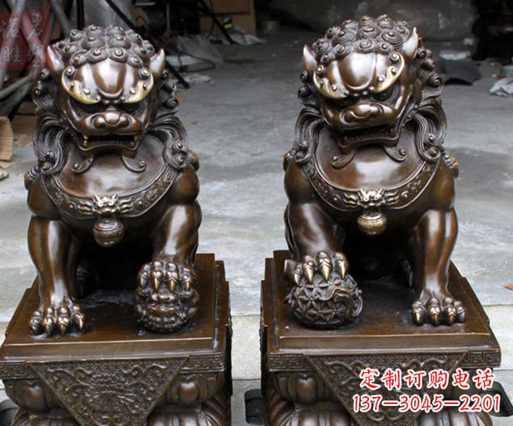 江西天安门铜狮子