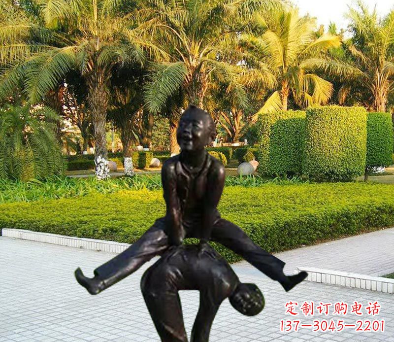 江西跳山羊的儿童铜雕 