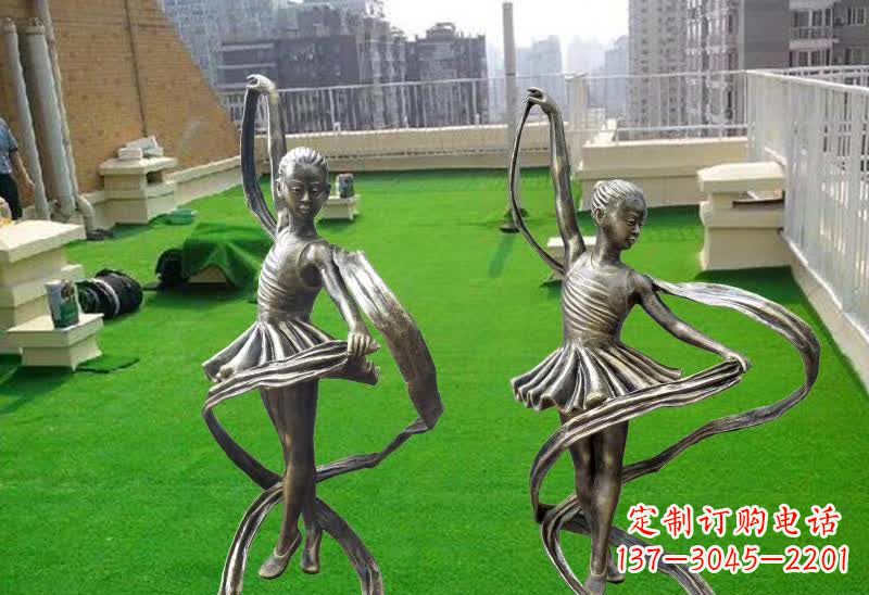 江西跳舞的女孩铜雕