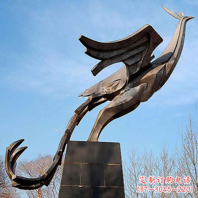 江西铜雕百鸟之王凤凰景观雕塑