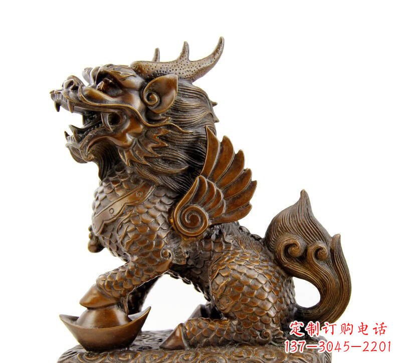江西铜雕踩元宝麒麟
