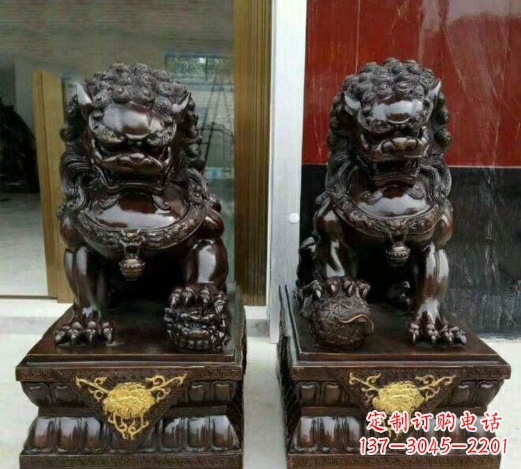 江西铜雕故宫狮子