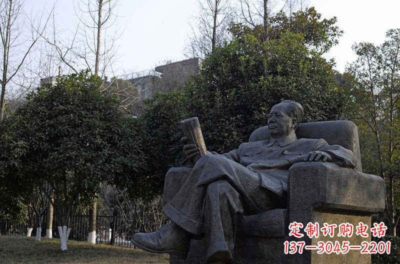 江西铜雕毛泽东伟人雕塑