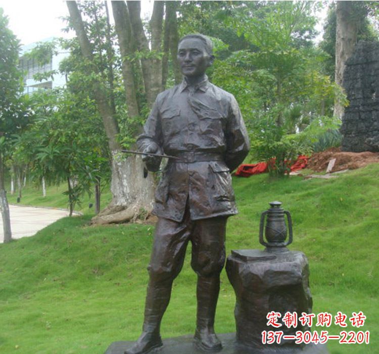 江西铜雕青年时期邓小平