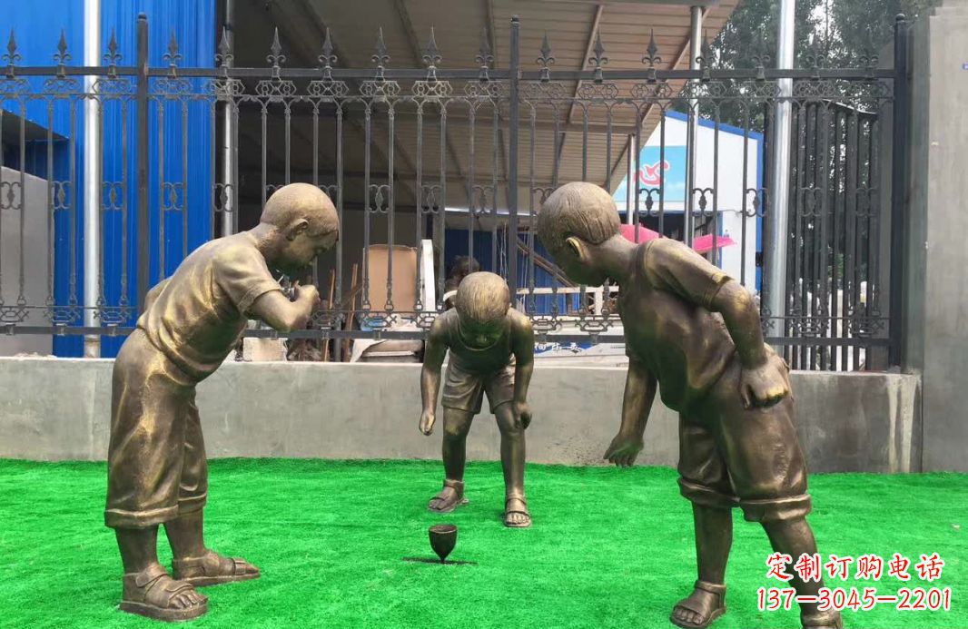 江西玩陀螺儿童铜雕塑