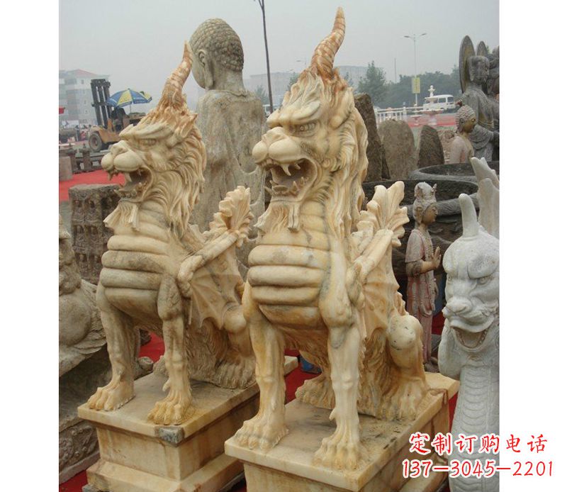 江西晚霞红独角兽雕塑